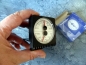 Preview: Analoges Thermo-Hygrometer, schwarz, mit Ständer zum Klappen