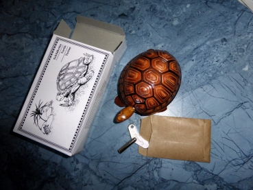 Nostalgie Spielzeug Metallschildkröte zum aufziehen - Naturgetreu