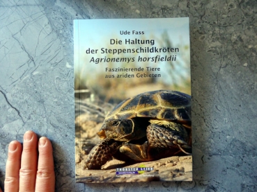 Die Haltung der Steppenschildkröten Agrionemys horsfieldii