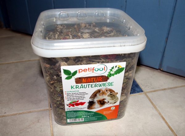 petifool Kräuterwiese Eimer 380g Packung