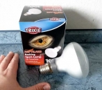 Trixie Breitspektrum-Reflektor-Spotlampe für Terrarien 100 Watt